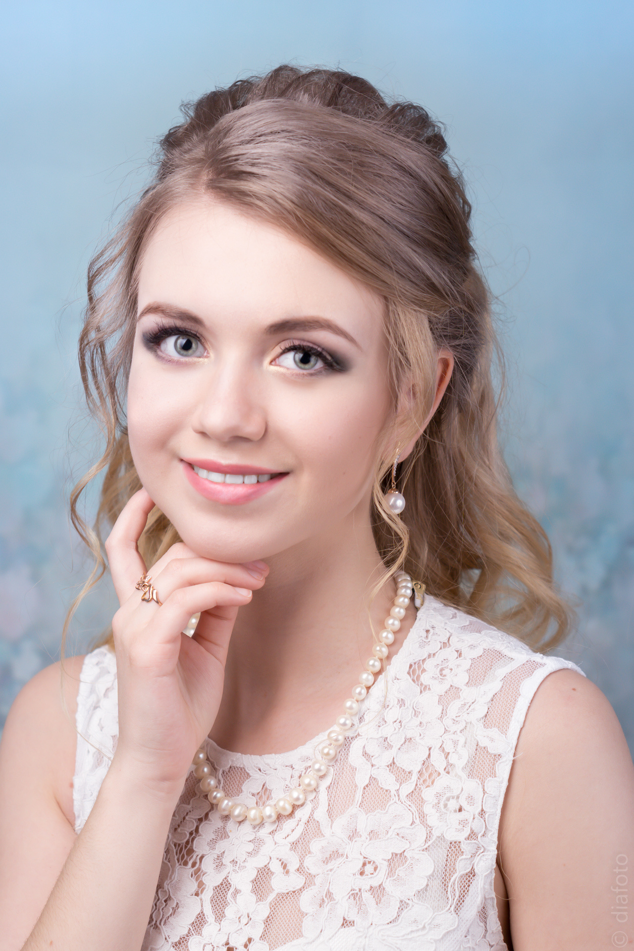 Diabeauty — Hairstyle and Makeup Barcelona, Castelldefels, Sitges. DiaBeauty | Makeup and Hairstyle Barcelona, Castelldefels, Sitges
